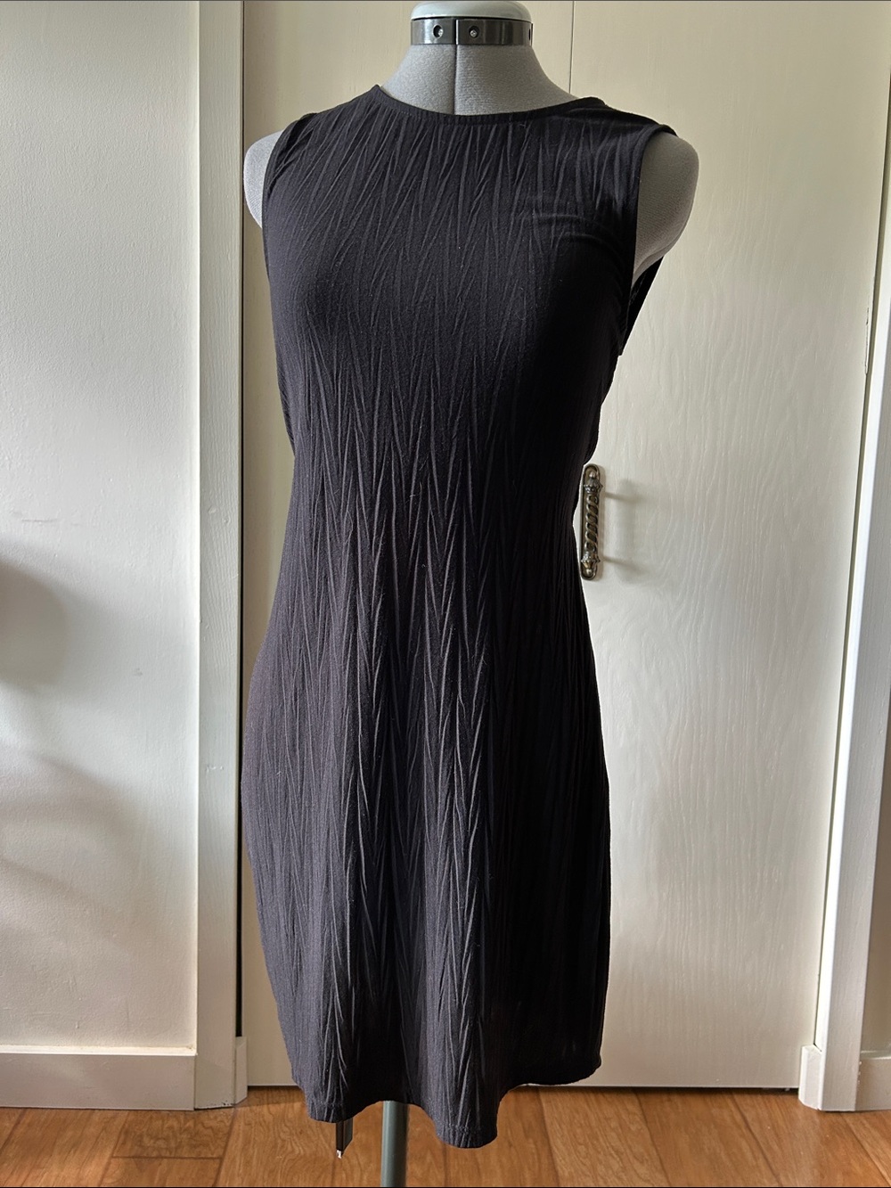 Volcom Black Sleeveless Textured Dress with Back Cutout Small